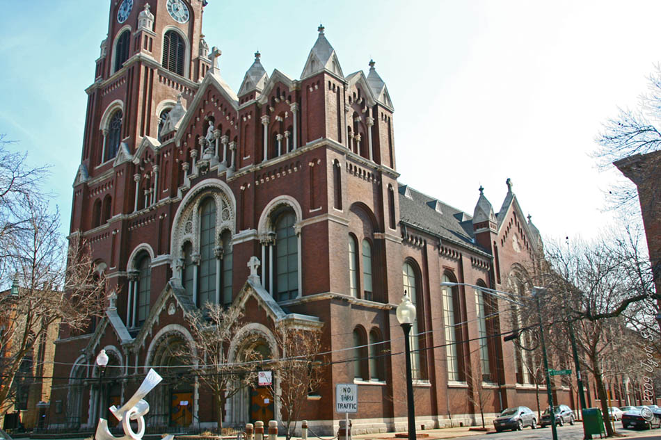 Chicago Architecture & Cityscape Old Town [St. Michael's Church]