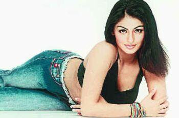 Neeru-Bajwa-Hot-Tamil-Actress Neeru-Bajwa-Hot-Tamil-Actress
