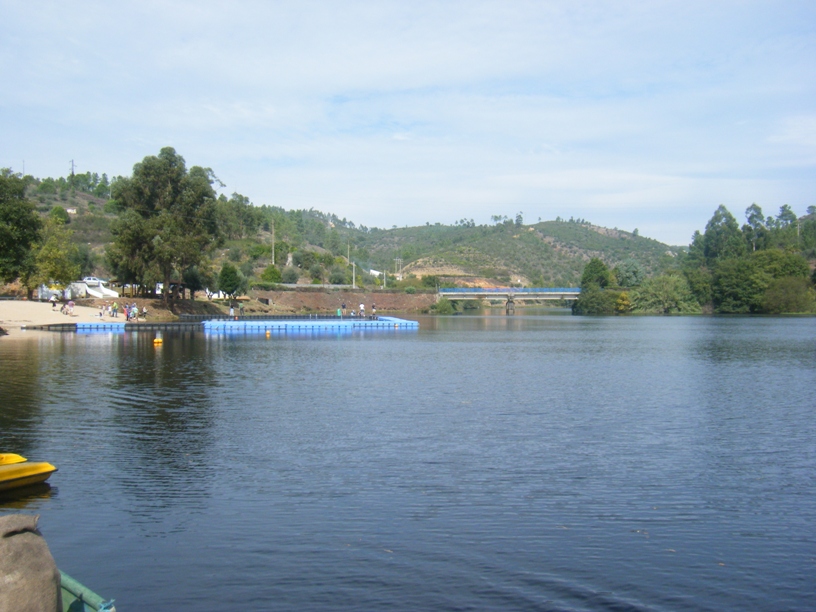 Vista da Praia Fluvial a Ortiga