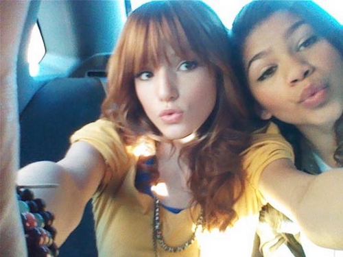 Best friend thorne bella Bella Thorne