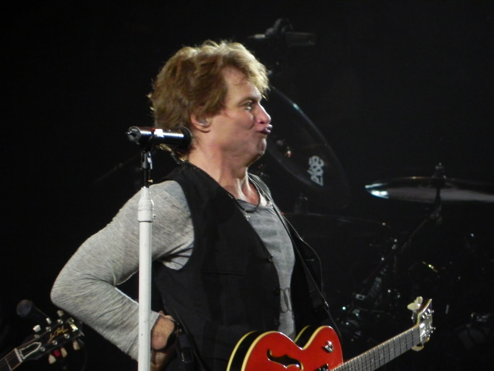 Big Apple Jen It's My Life I Give Up (part 1)