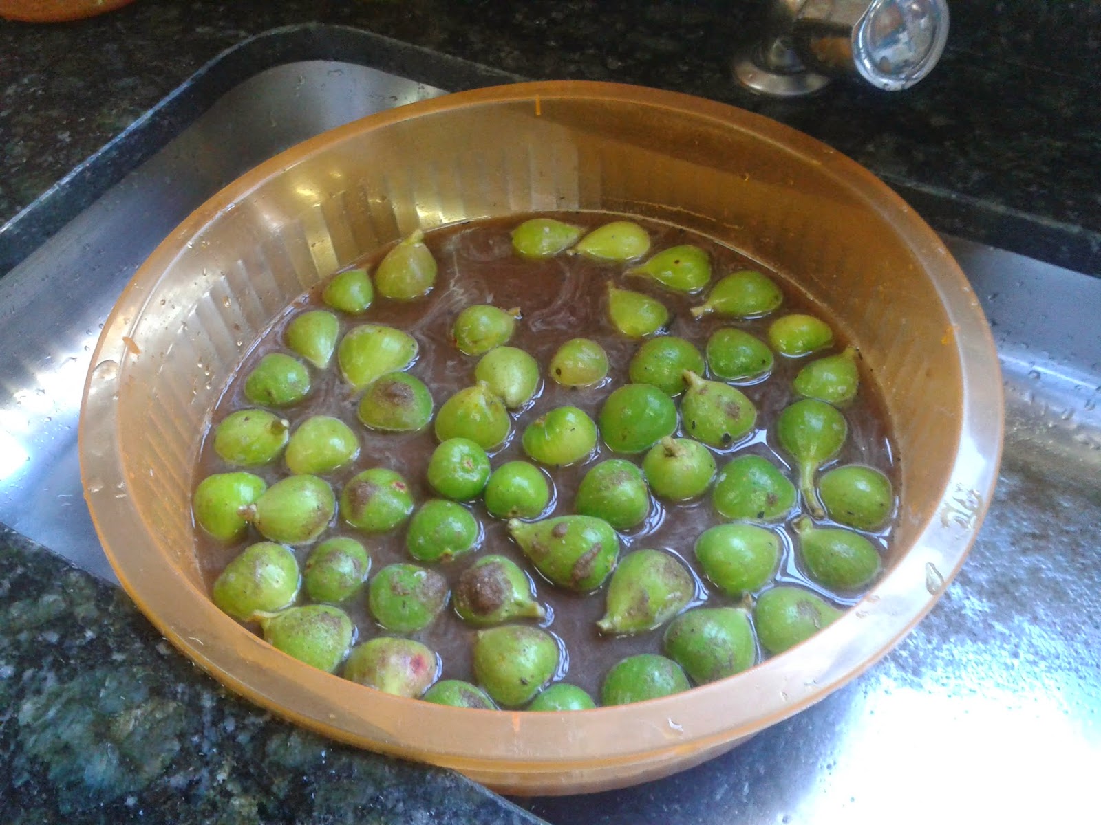 Flor de Melissa Atelier: Passo a passo - Doce de figo em calda