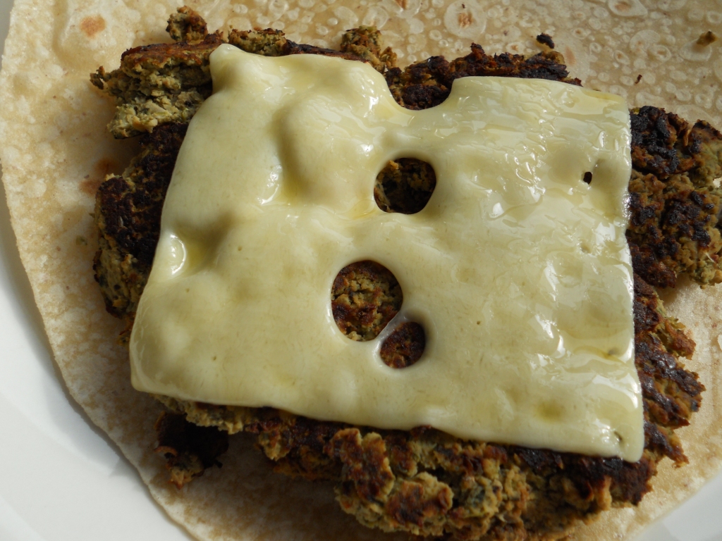 Snacking Squirrel: Healthy Chicken Burger with Cheese