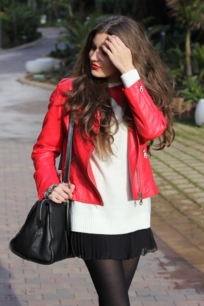 Red Leather+Pleated Skirt