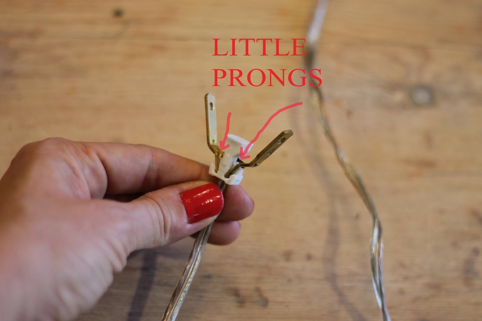 SHINY THINGS Lighting Week The Old Plug & Switch/ Hardwire