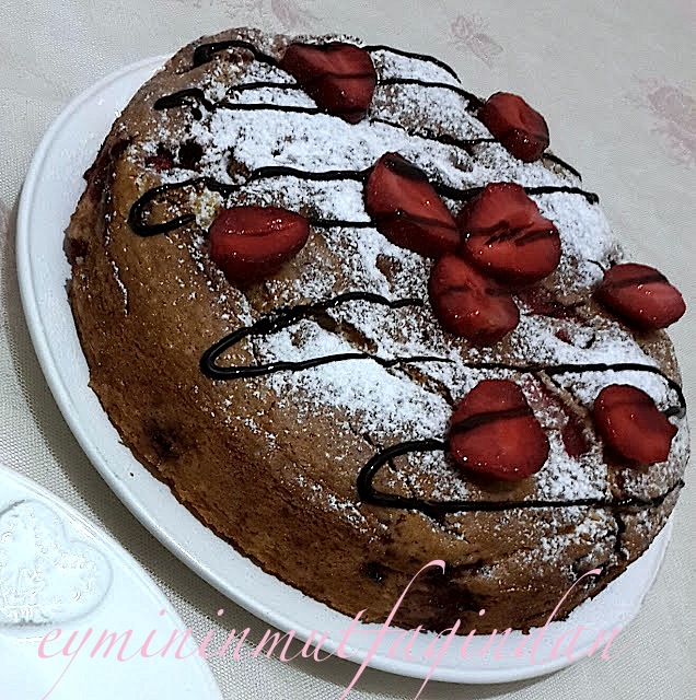 Emel�in Mutfağı Çilekli Kek