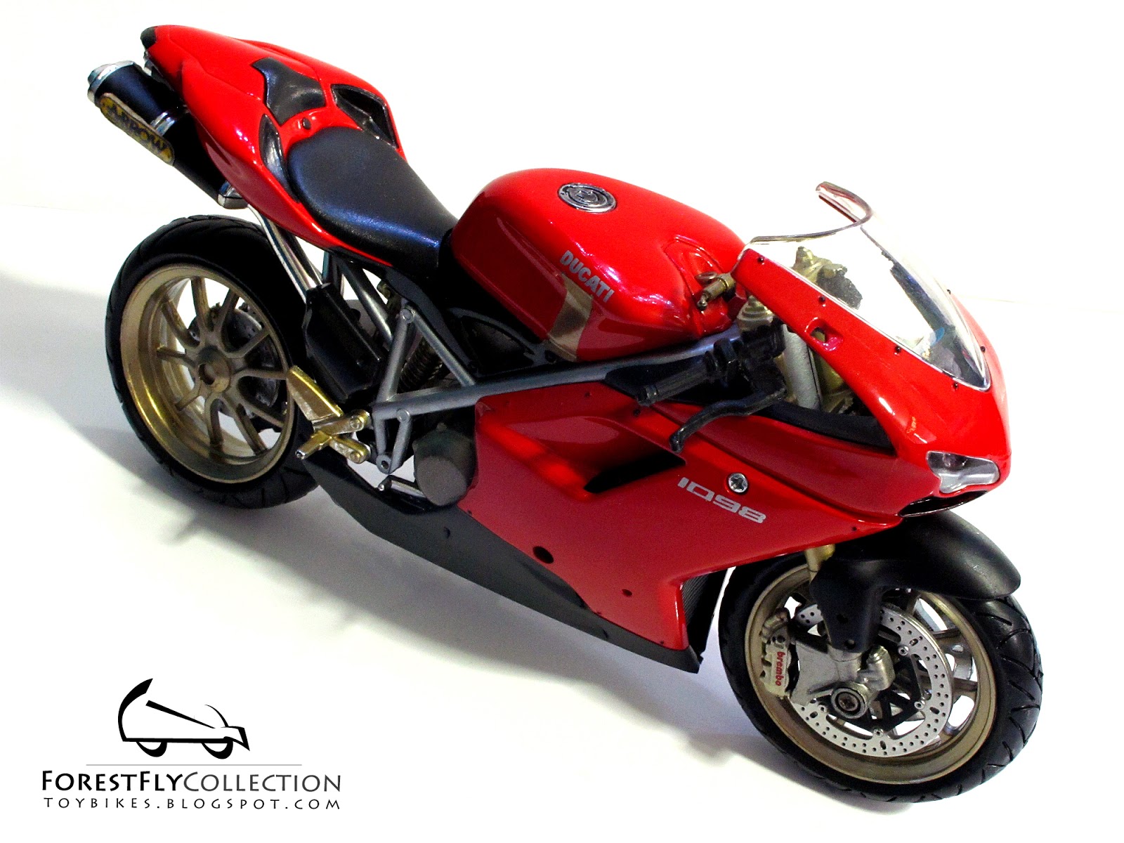 1:12 scale Ducati 1098S