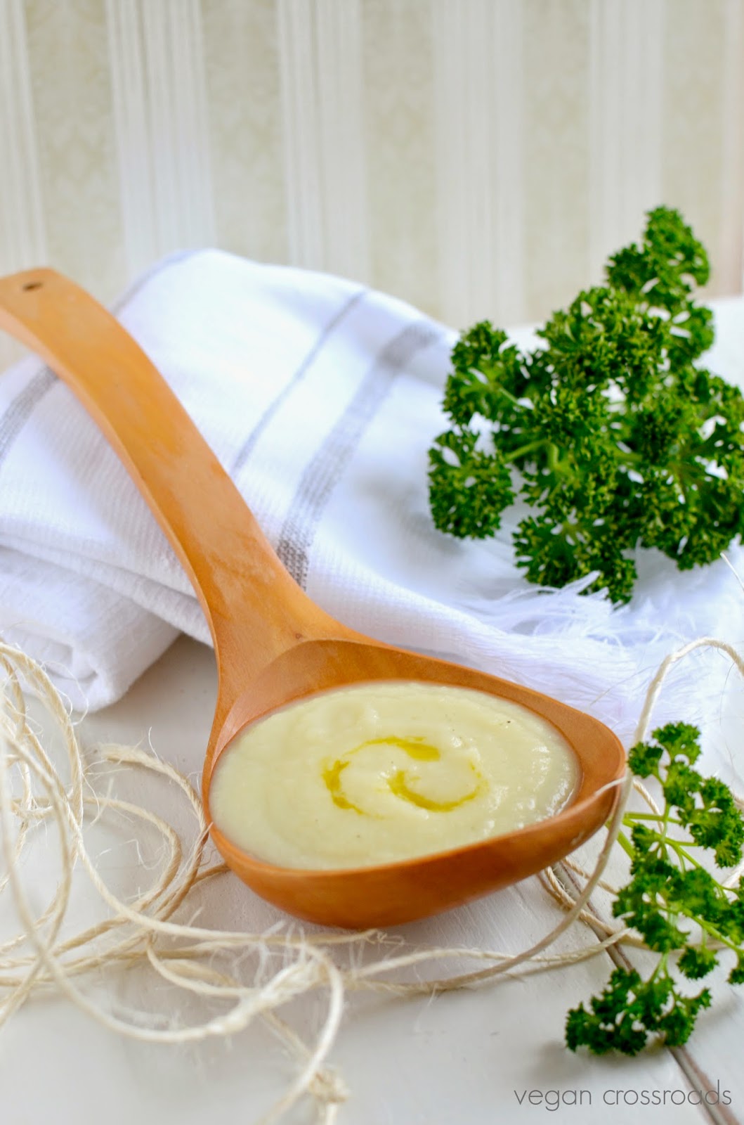 Wurzelpetersiliensuppe = Vegan Parsley Root Soup Vegan Crossroads