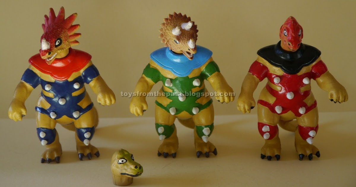 Toys from the Past 629 UNKNOWN MANUFACTURER DINOSAUCERS PVC FIGURES