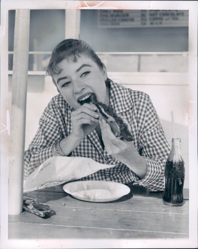 Gunsmoke Fanfiction by Lilyjack: Amanda Blake Photos