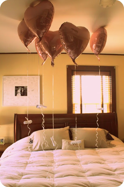 Anniversary Balloons & Love Notes