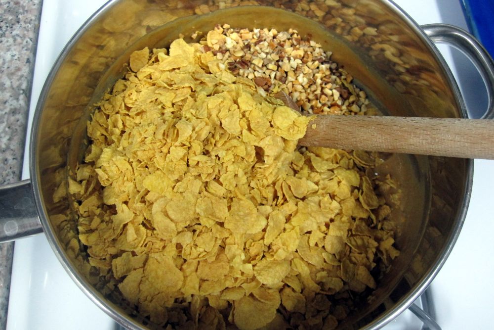 Happy Go Marni Stovetop Crispy Corn Flake Chocolate Peanut Butter Bars Baking, Recipes, Happiness