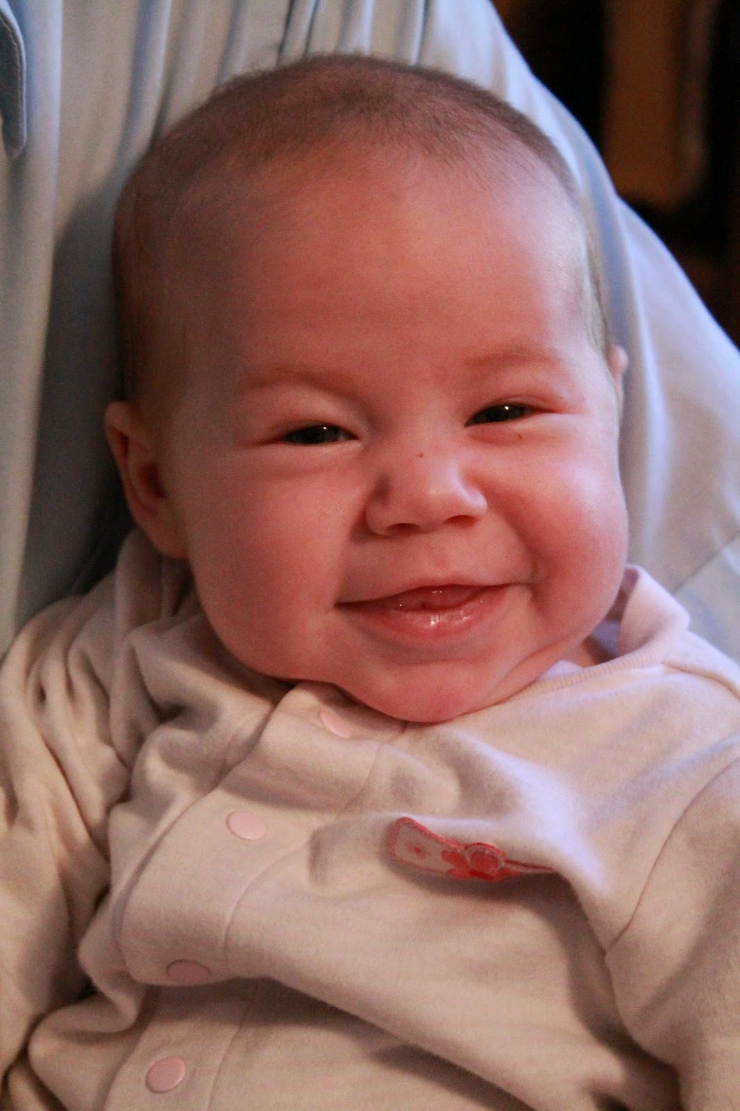 This is one of my favorite shots of Amanda :) Her grin is contagious, even through the portrait!