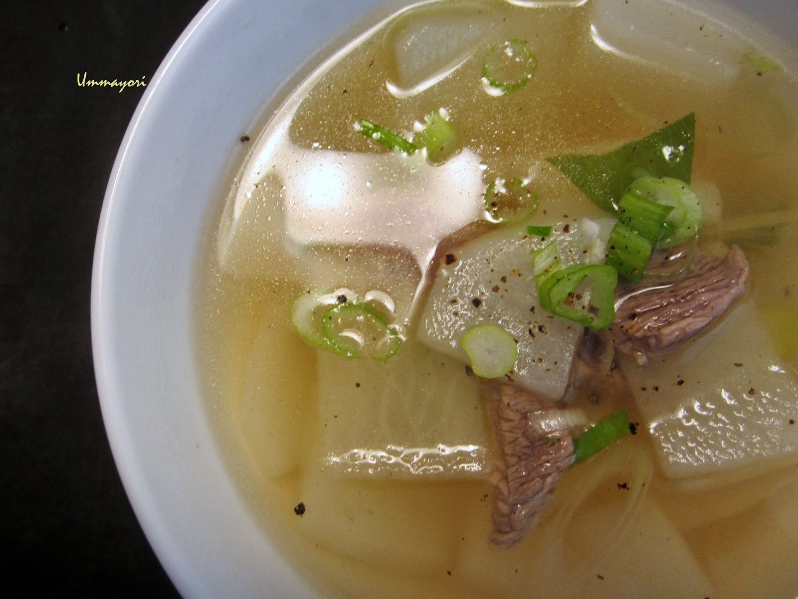 Korean Radish Soup (Muguk)