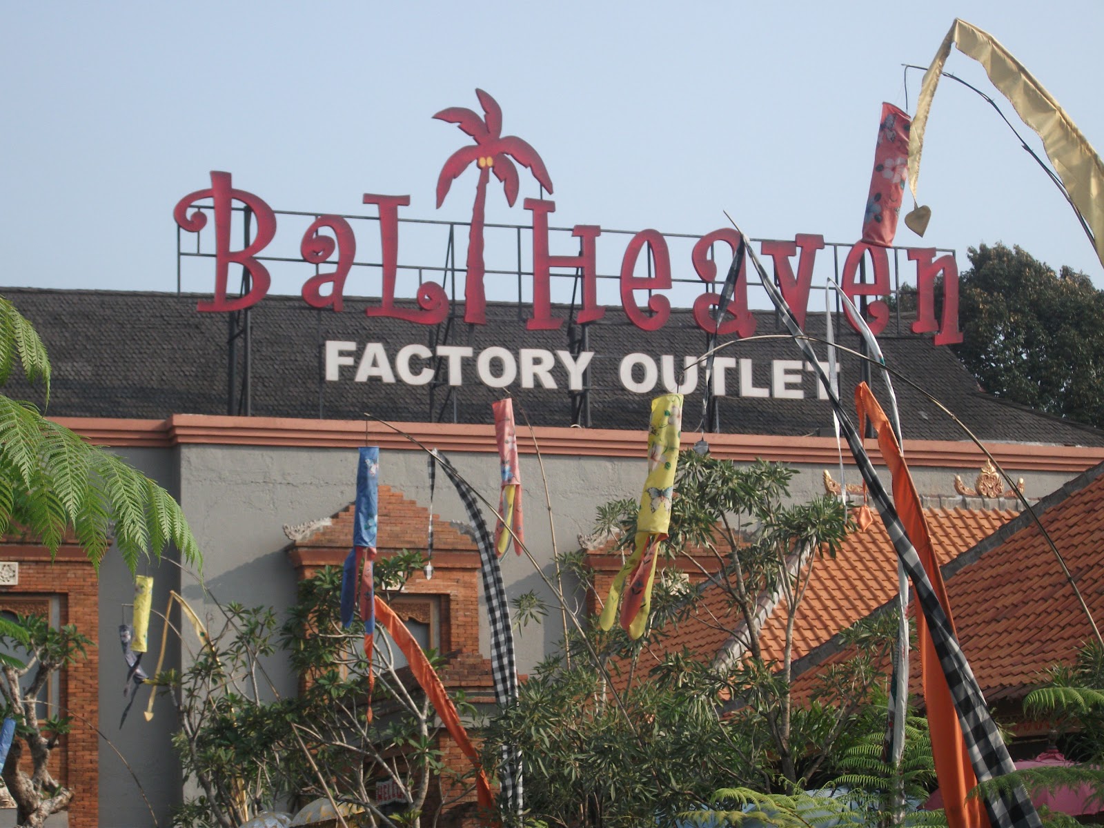 TOUR IN BANDUNG Bali Heaven Factory Outlet