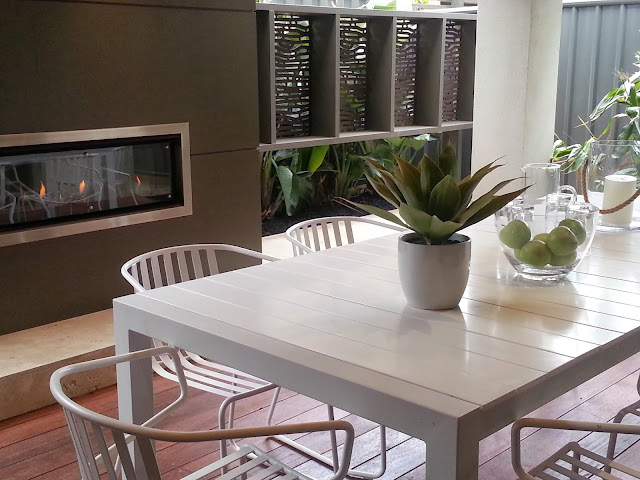 outdoor sitting area backyard ideas