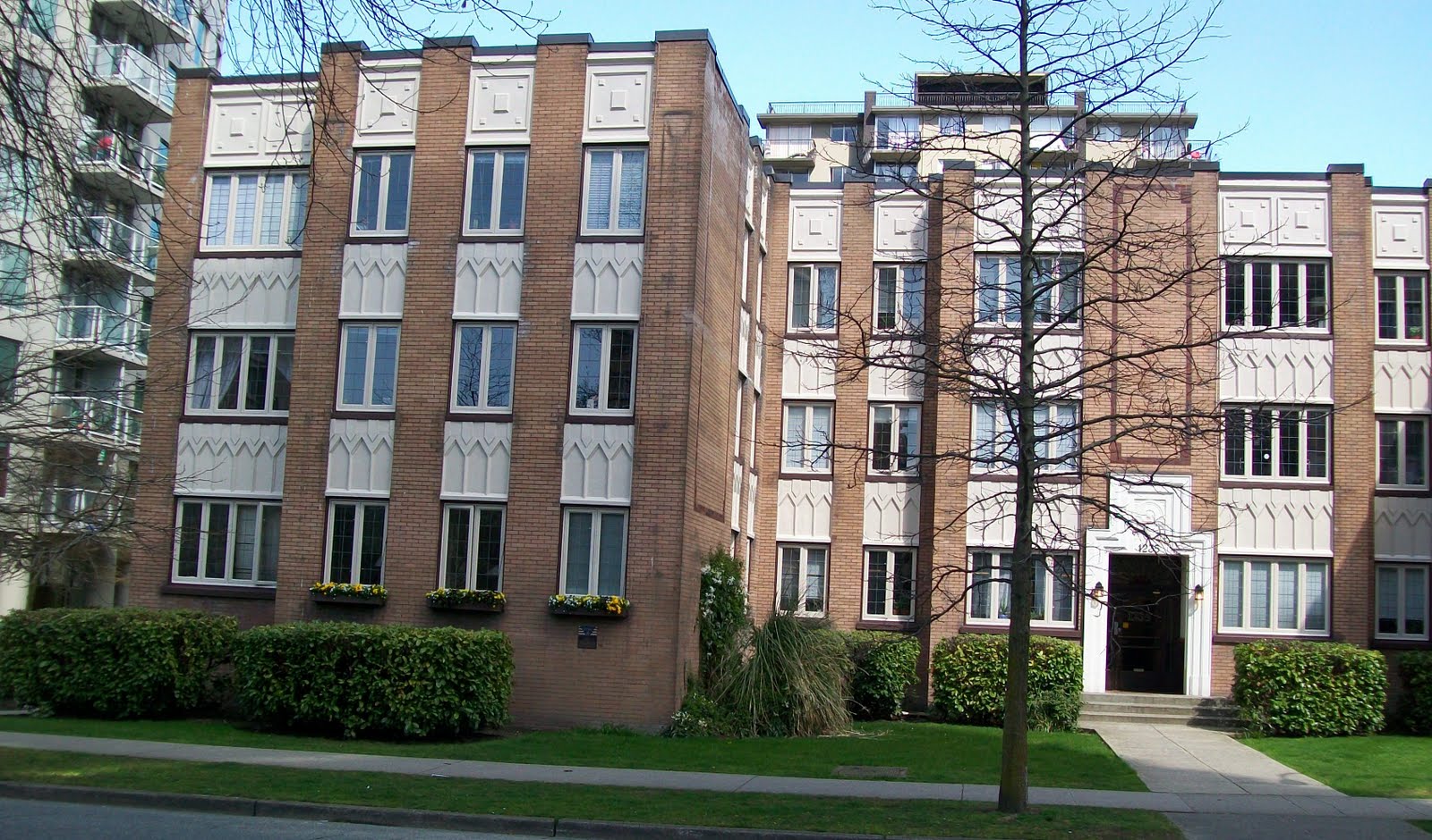 Vancouver Voyager Heritage Apartments