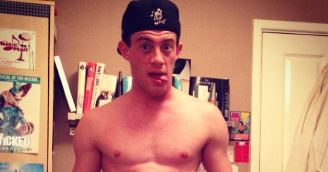 The Stars Come Out To Play: George Sampson - New Shirtless 