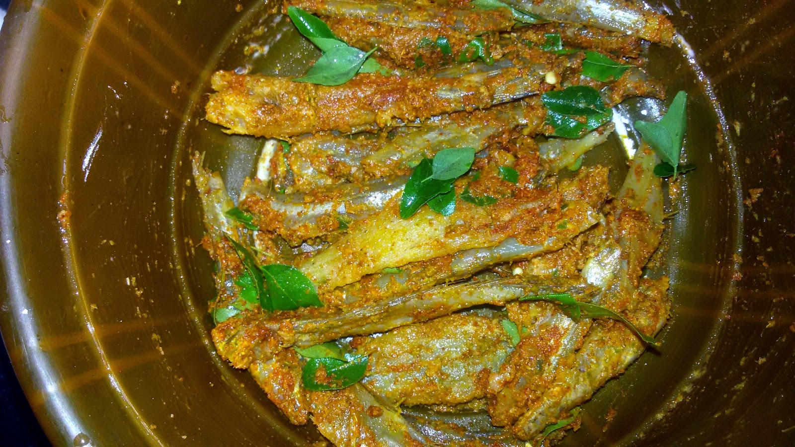 BananaLeaf Recipes Dry Fish/ Nethili / Karuvadu Fry Recipe