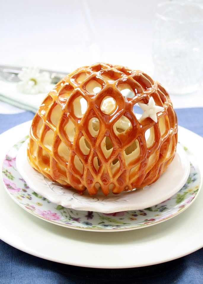 beautiful lattice puff pastry cage!