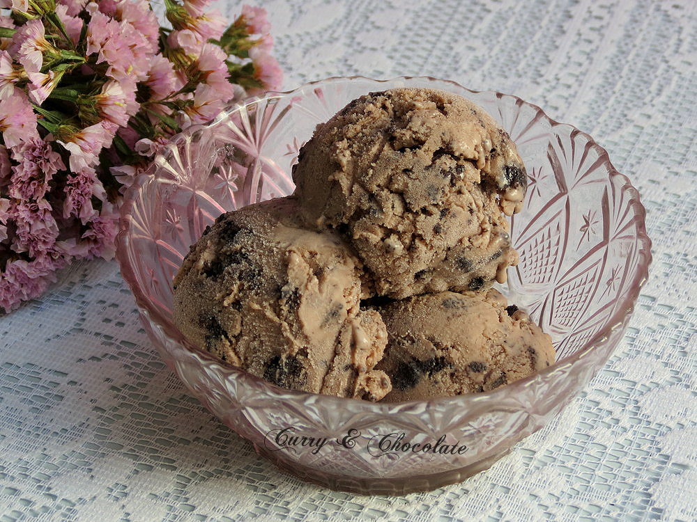 Helado casero de Nutella y trocitos de galleta Oreo – Homemade Oreo Nutella ice cream Helado casero de Nutella y trocitos de galleta Oreo – Homemade Oreo Nutella ice cream