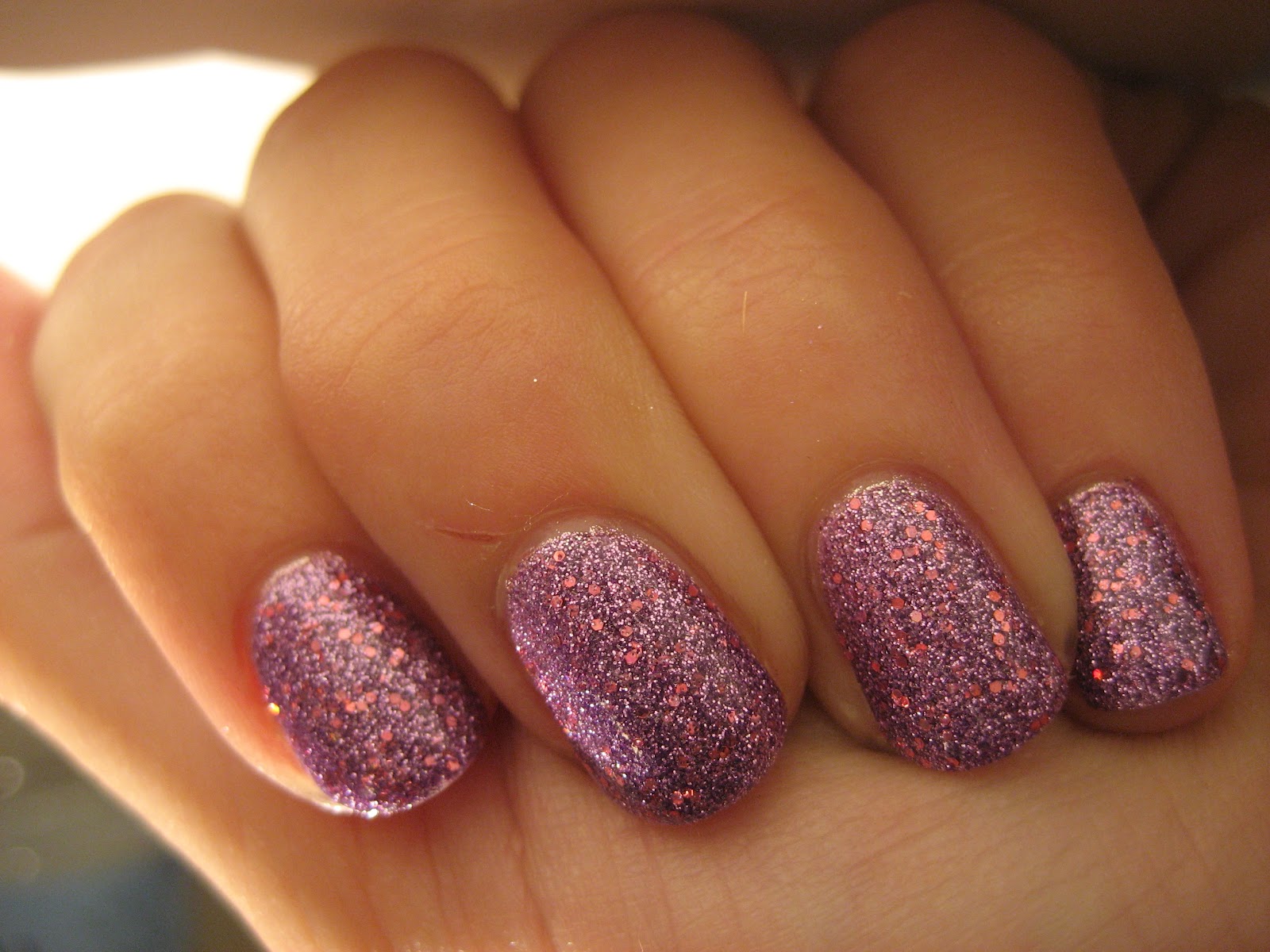 Nail & Polish: Pink Glitter Nails + My Ombre Hair!