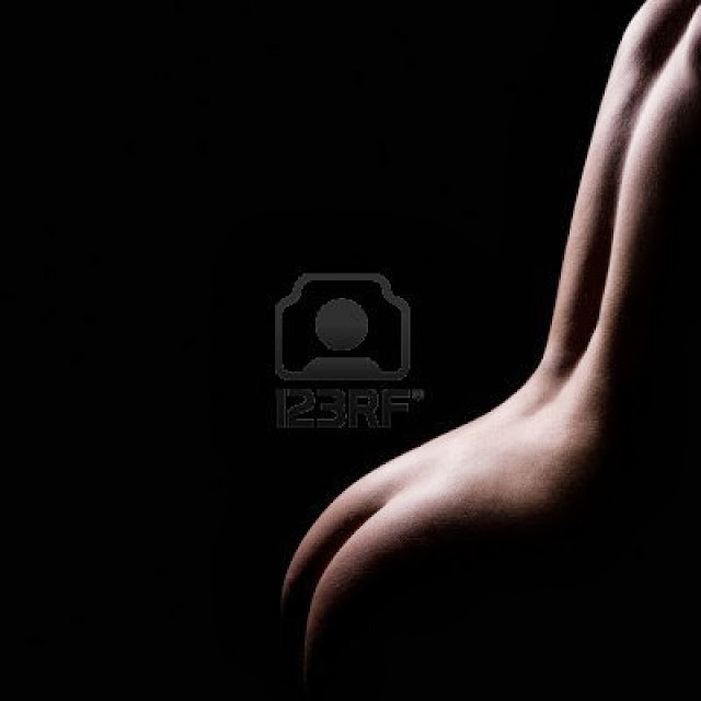 4021975 classic low key photo of sexy woman body