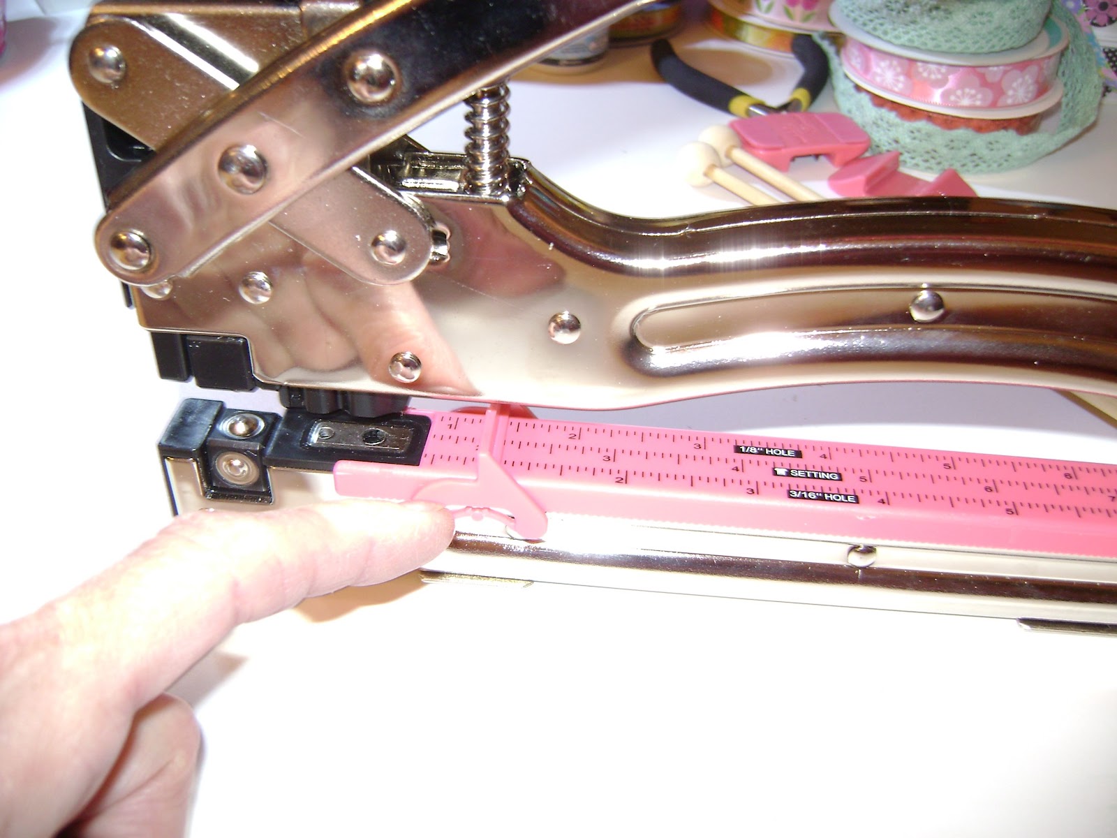 CrabtreeCreations Let's Make A Ribbon Dispenser Box!