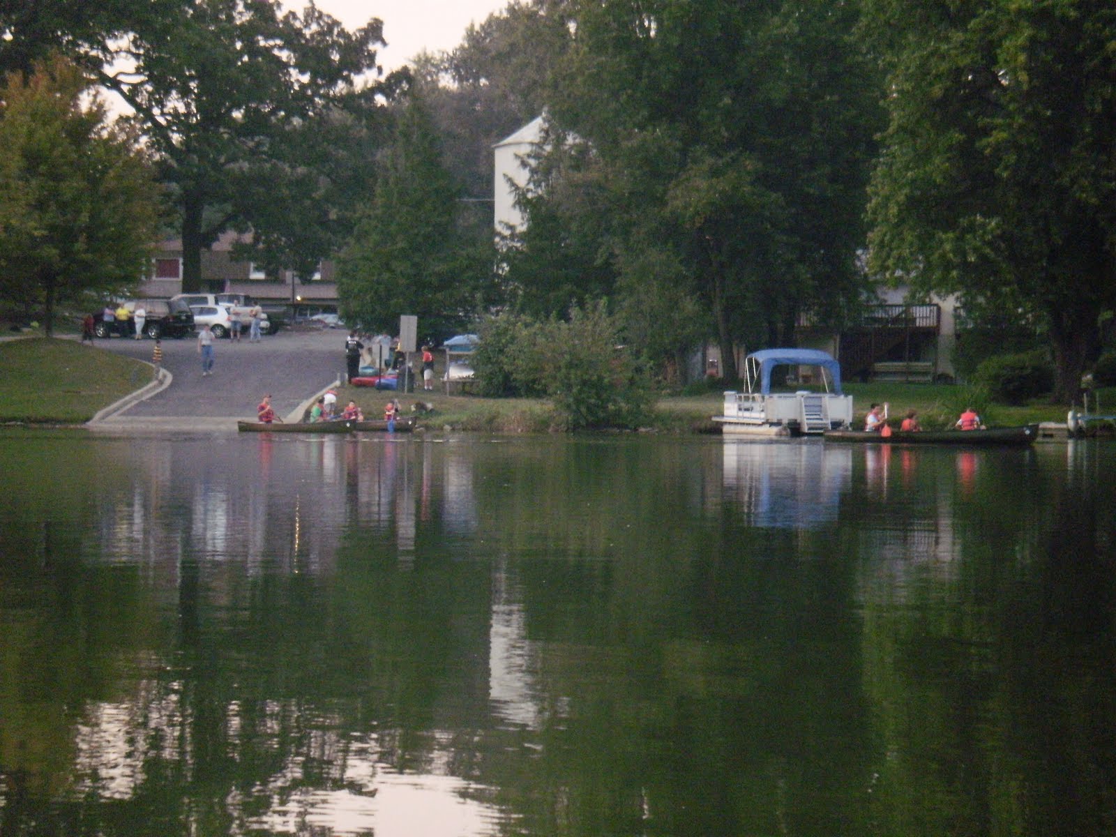 Northern Illinois Paddlers Lake in the Hills, IL