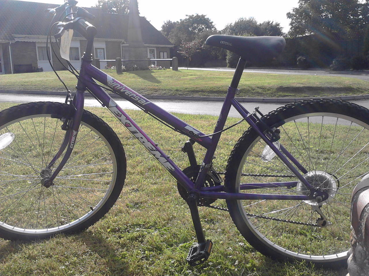 universal extreme mountain bike