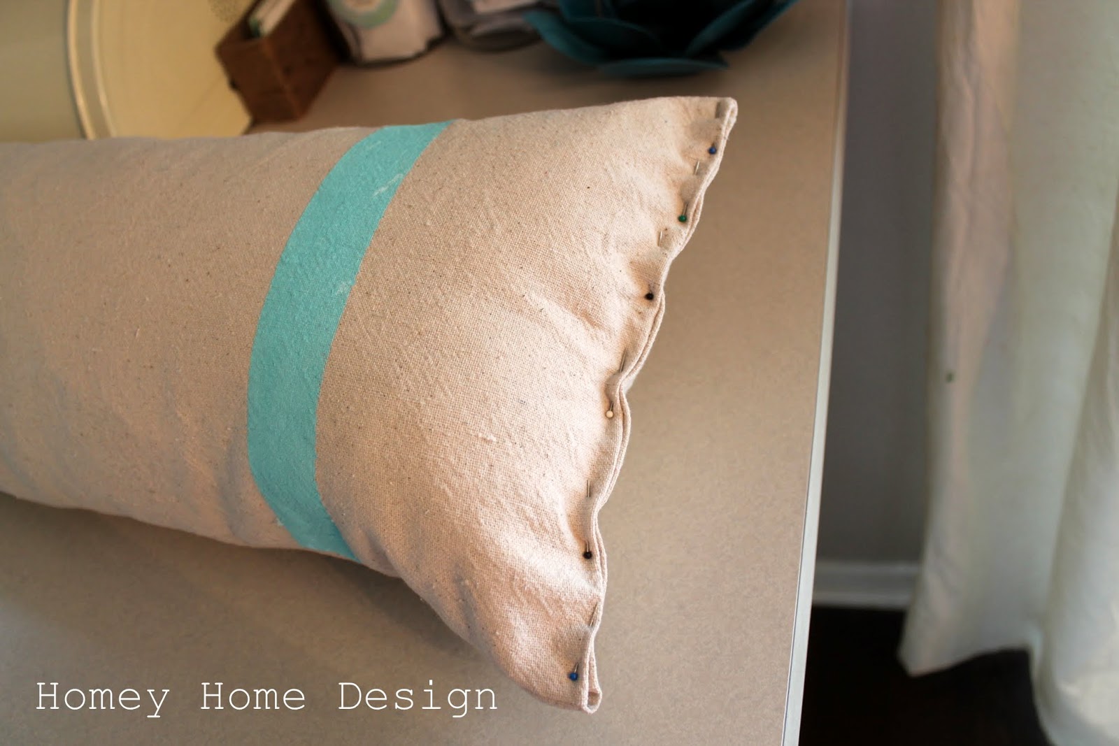 homey home design Custom Made Pillow Tutorial