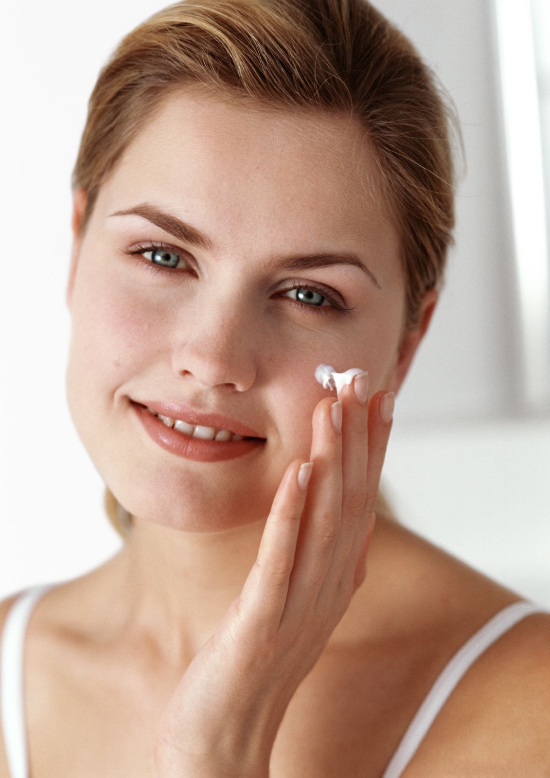 Young And Beautiful Skin FOREVER Five Complete Steps to Amazing