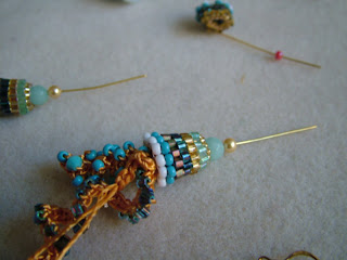 how to make beaded crochet earrings - ClearlyHelena