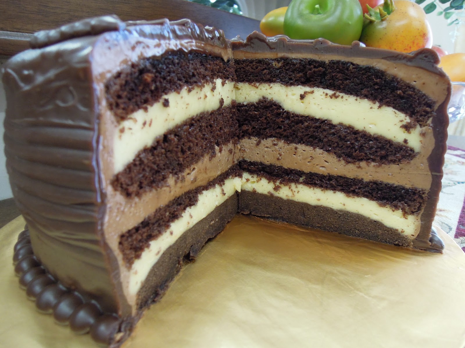 ! Pink Vanilla Cakes & Pastries !: Chocolate Indulgence Cake