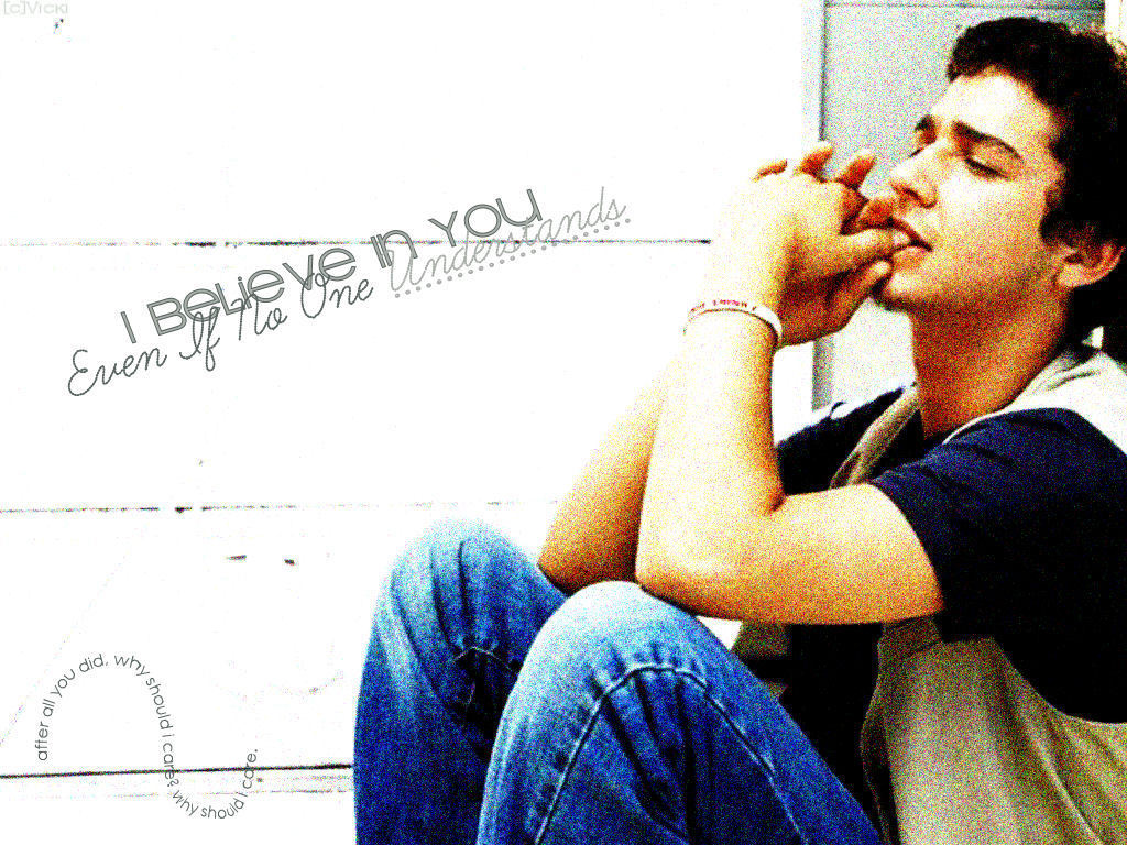 http://1.bp.blogspot.com/-dc42EbnGWls/UBRH7kP1ooI/AAAAAAAALFA/QN8Ip74XPqM/s1600/shia+labeouf+wallpaper+--,--001.jpg