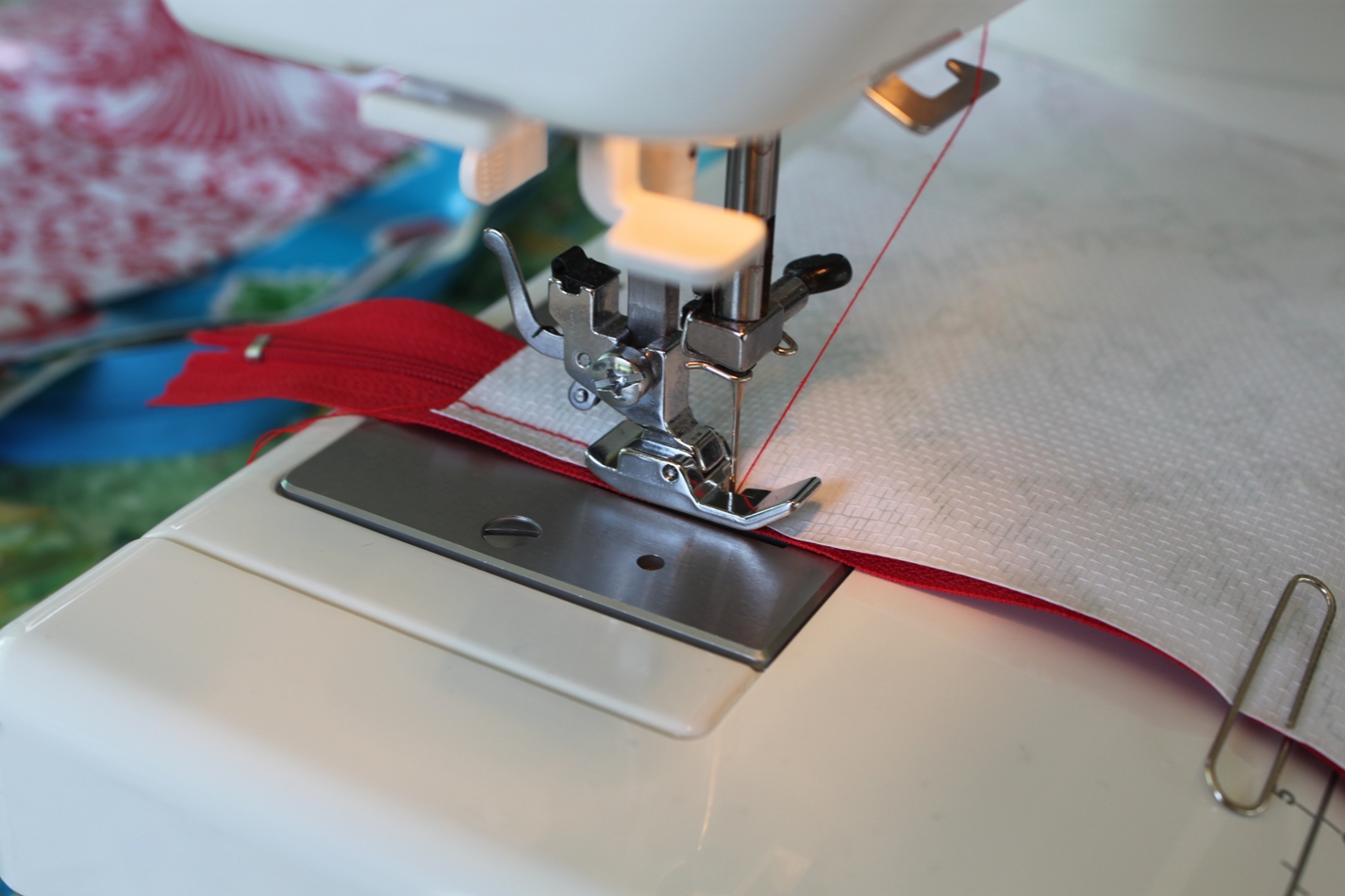 Sew Delicious Oilcloth Toiletries Bag Tutorial