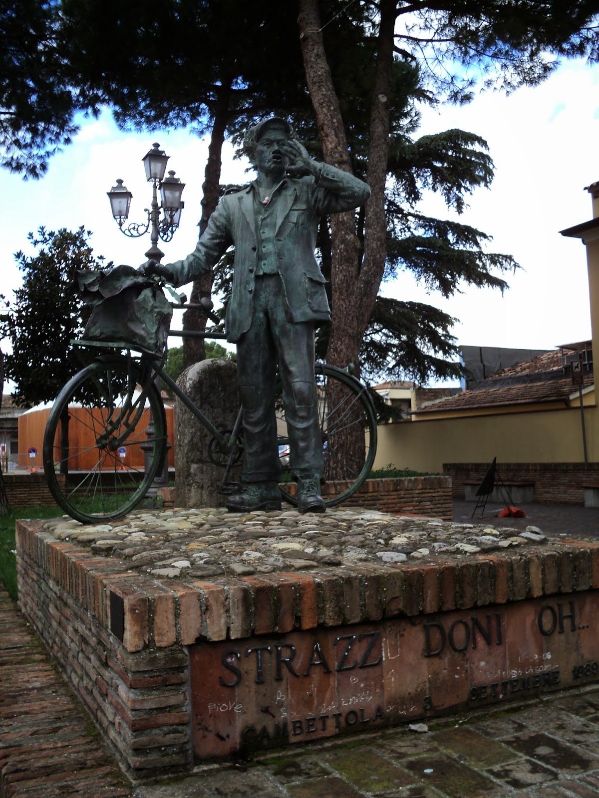 Un roseto in via Cerreto GAMBETTOLA