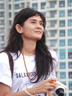 Kulit putih dari MEdina Kamil Para Cewek Pendaki Gunung Cantik di Indonesia