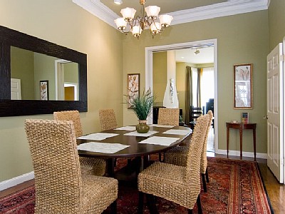 Comedores con espejos en la pared | Ideas para decorar, diseñar y