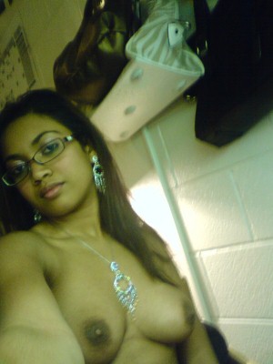 Big Boobs Saudi Arabia girl Big Boobs Saudi Arabia girl