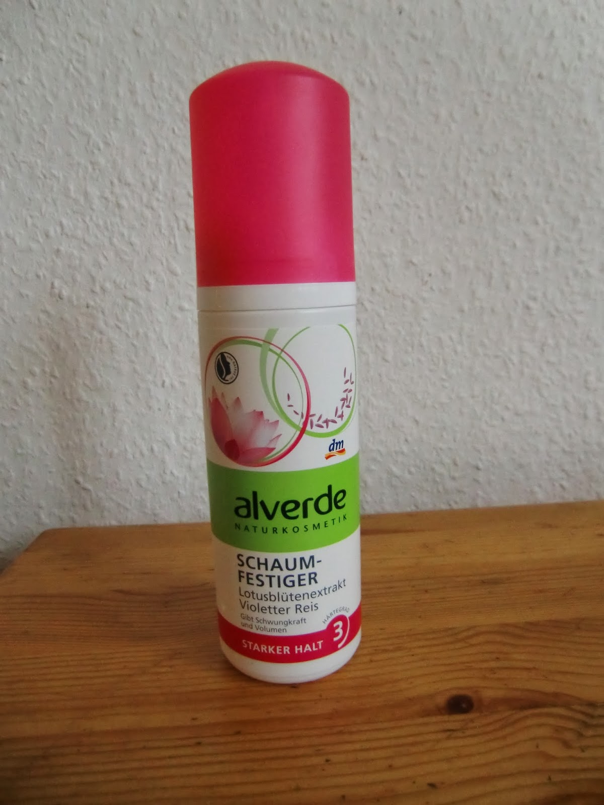 Die Ente Bleibt Draussen Schadstofffreie Kosmetik Alverde Schaumfestiger Lotusblutenextrakt Violetter Reis