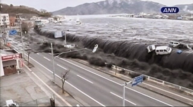 Underwater tsunami Underwater tsunami