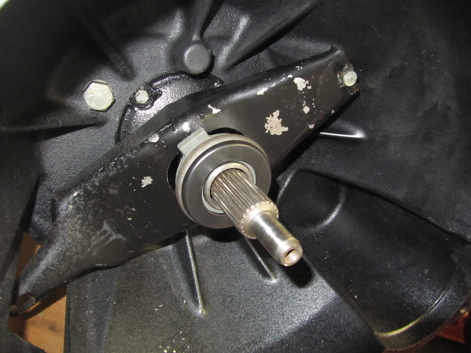 Richard's GBS Zero Gearbox bell housing & clutch release