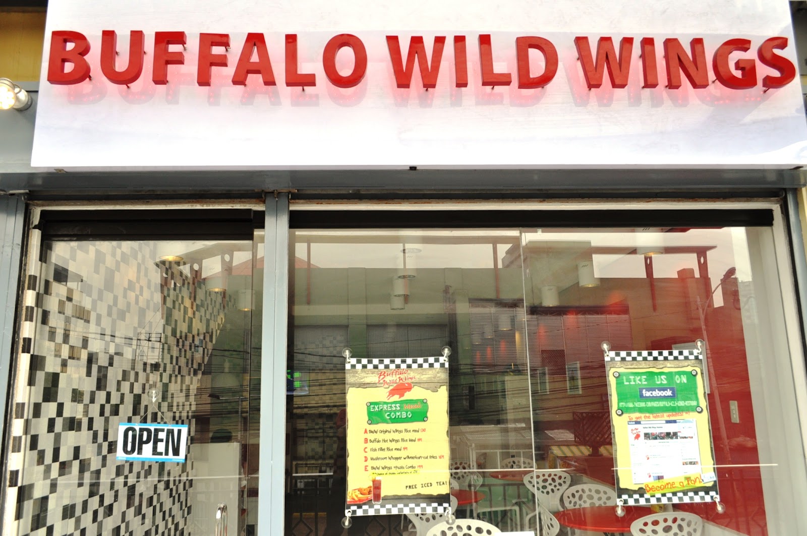 Buffalo Wild Wings Eat All you Can Wings BERYLLICIOUS A Food