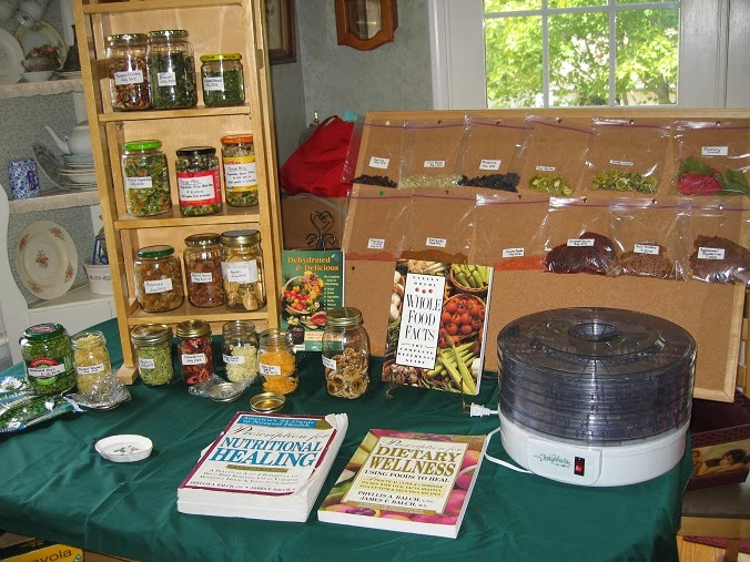 Gentle Joy Homemaker Dehydrating FoodsPart 1