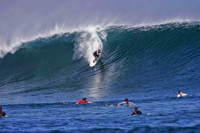 Bali Surf Travels: Serangan Beach - Good Place for Beginner Surfer
