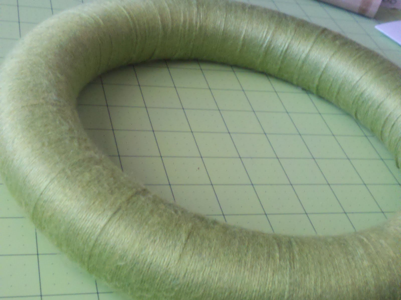 StayAtHomeMomsofEtsy Tutorial Tuesday Bamboo Silk Spring Wreath