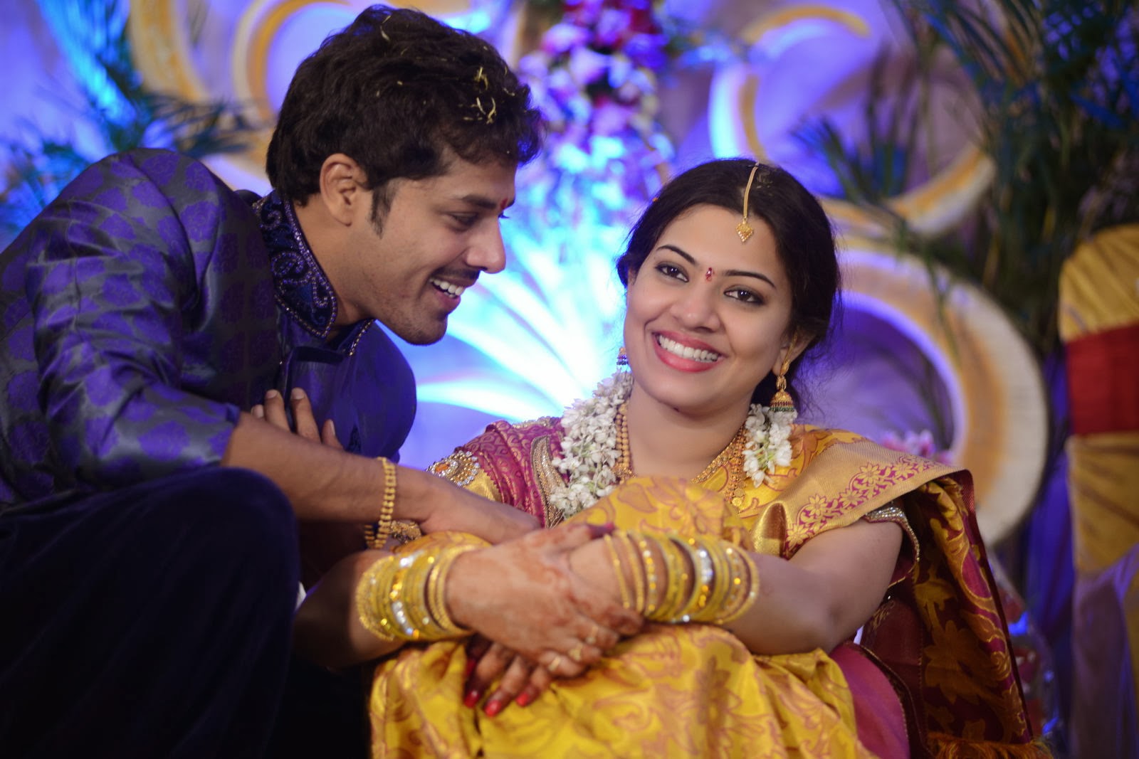 Singer Geetha Madhuri And Actor Nanu Engagement Photos, Video.