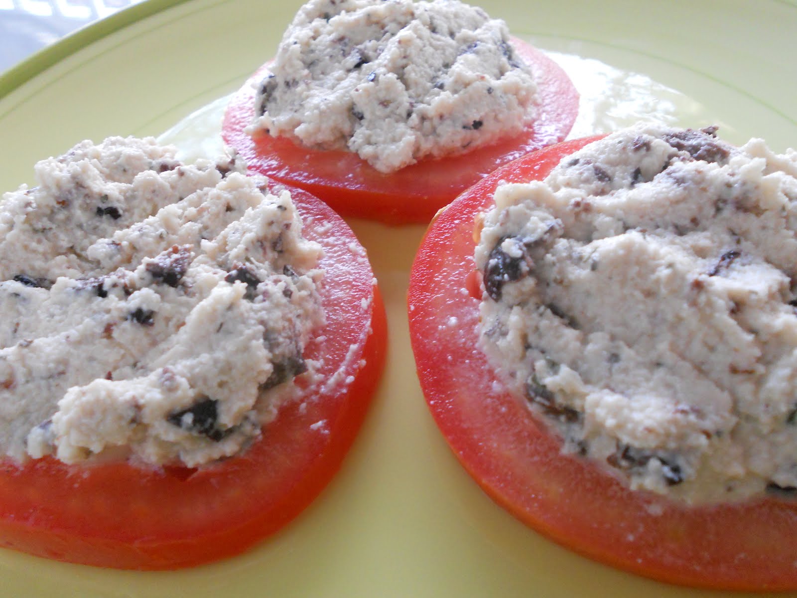 Czech Vegan (in America) Mediterranean Feta Cheese Spread