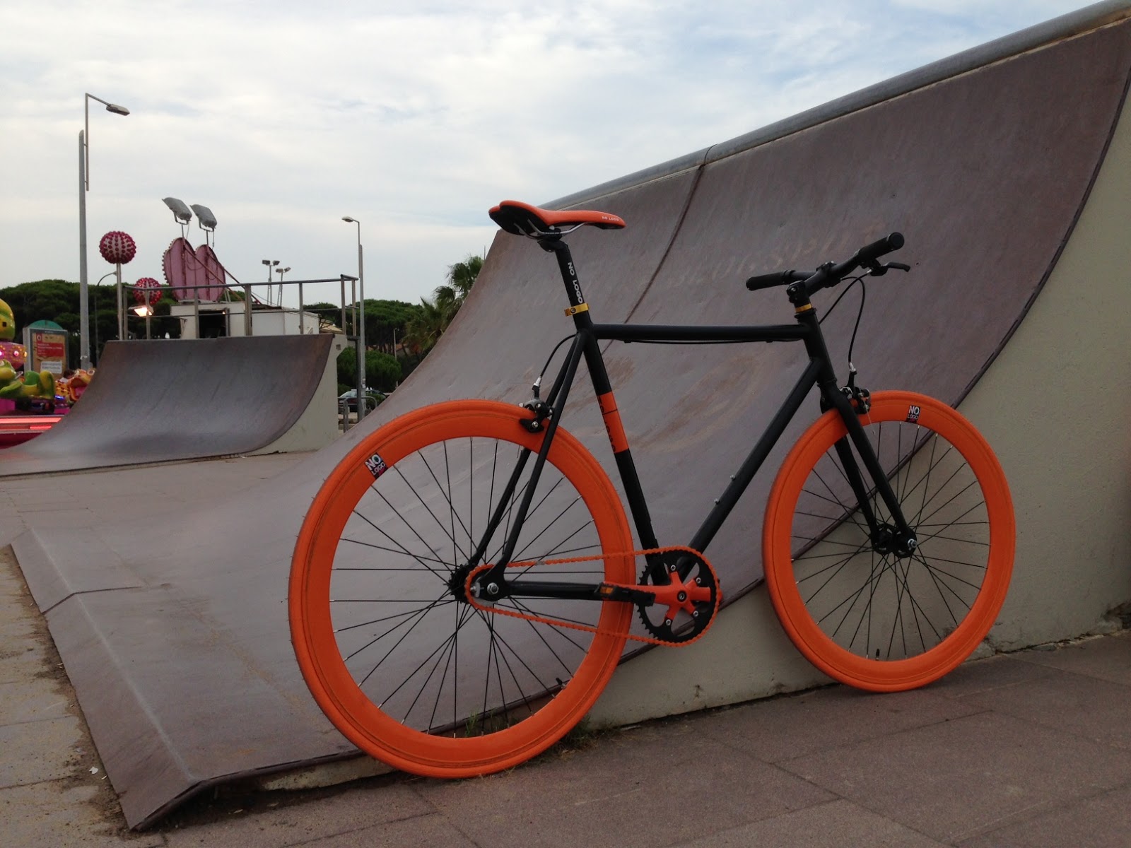 muddyfox fixie race bike review